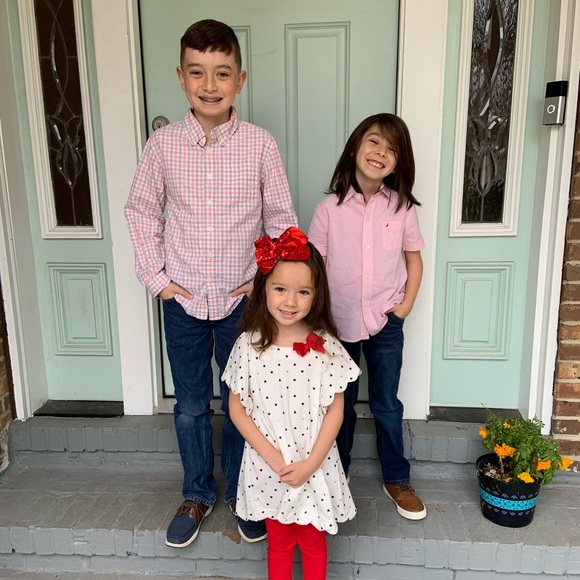 Meet your Posher, Monica - Picture 2 of 4